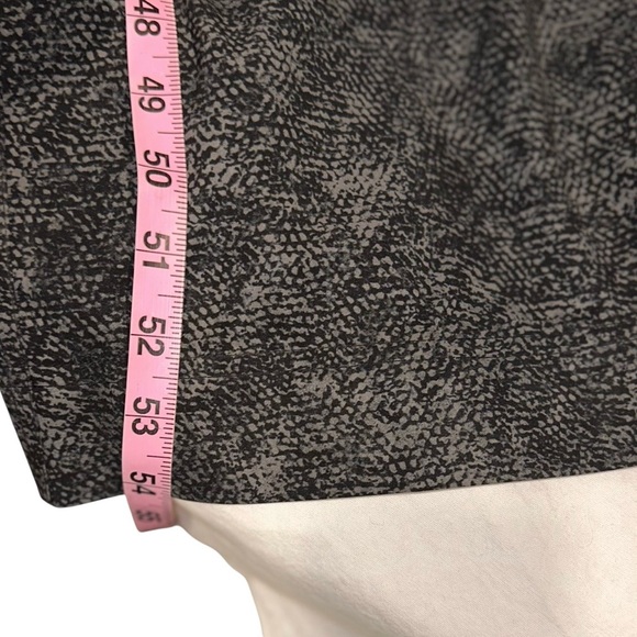 Athleta Women’s Jumpsuit Topanga Viper Black Gray Printed Sleeveless Size XS - Picture 10 of 10